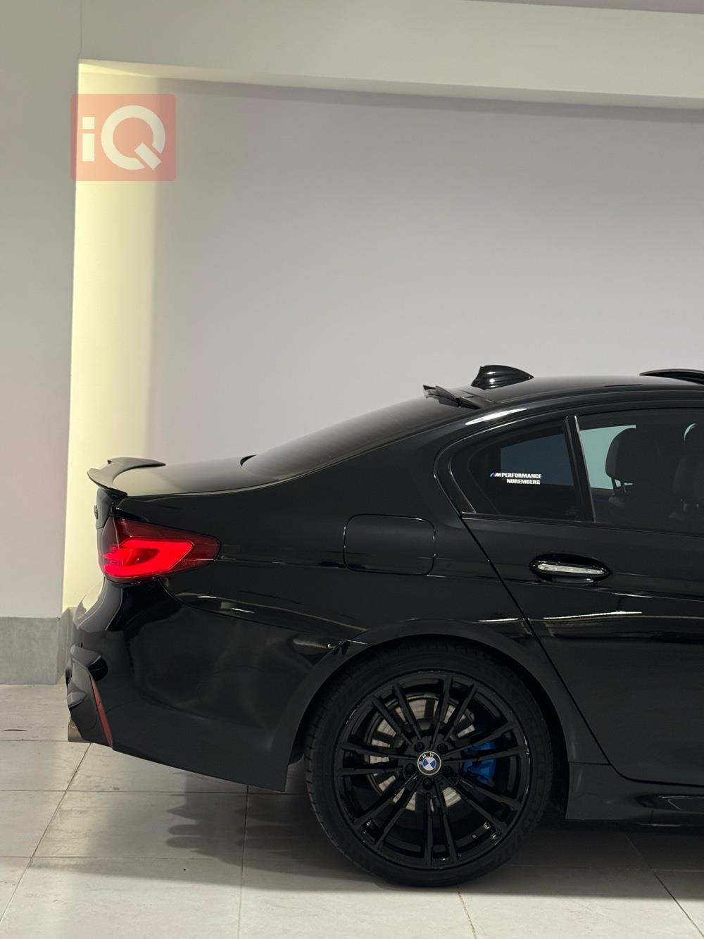 بی ئێم دەبڵیو سیریەس 5